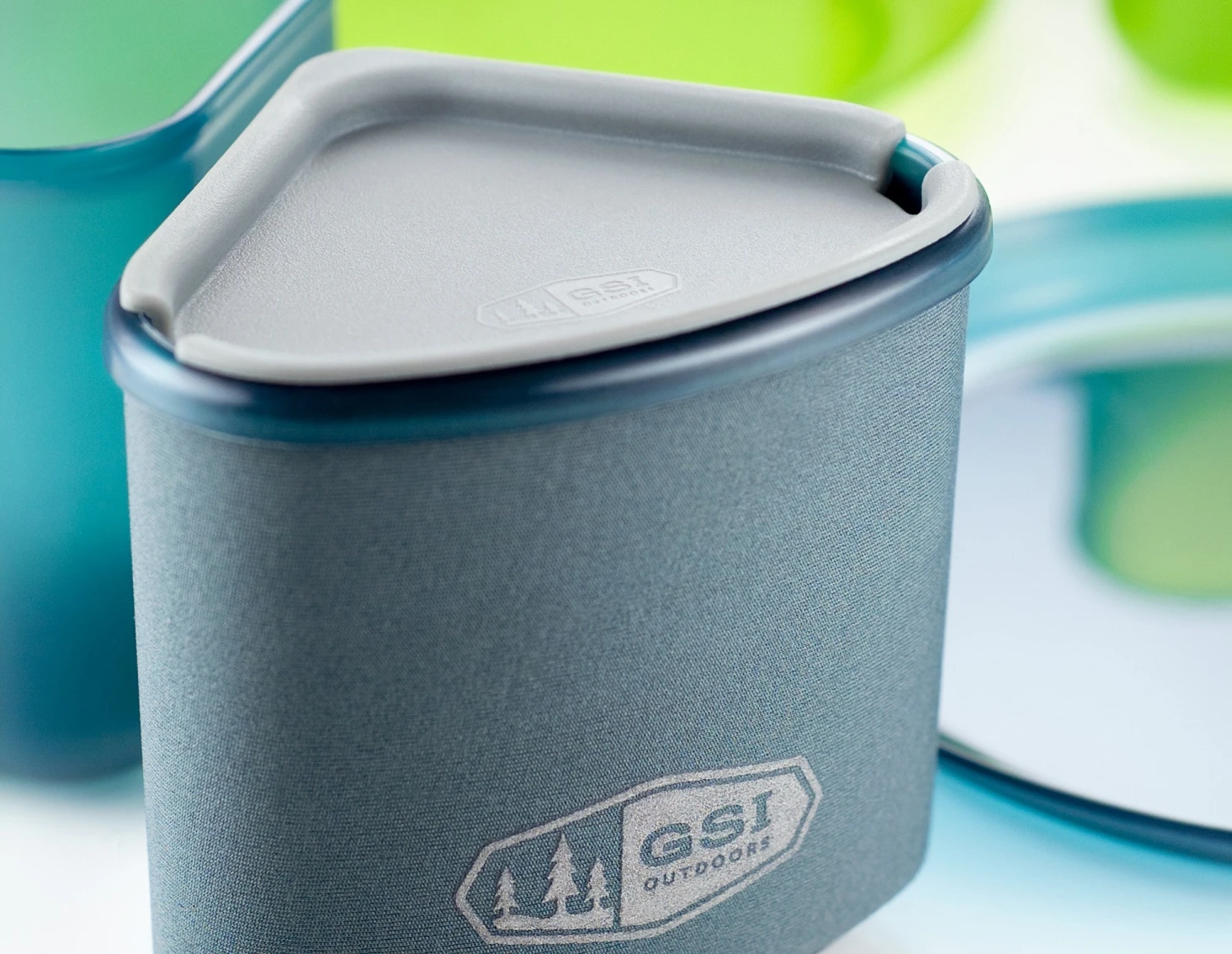 GSI Outdoors Infinity 4 Person Compact Tableset- Multicolor - Image 5