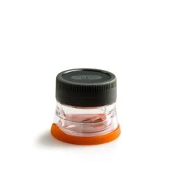 GSI Outdoors Booster Salt And Pepper Shaker|-|Salière-poivrière Ultracompacte